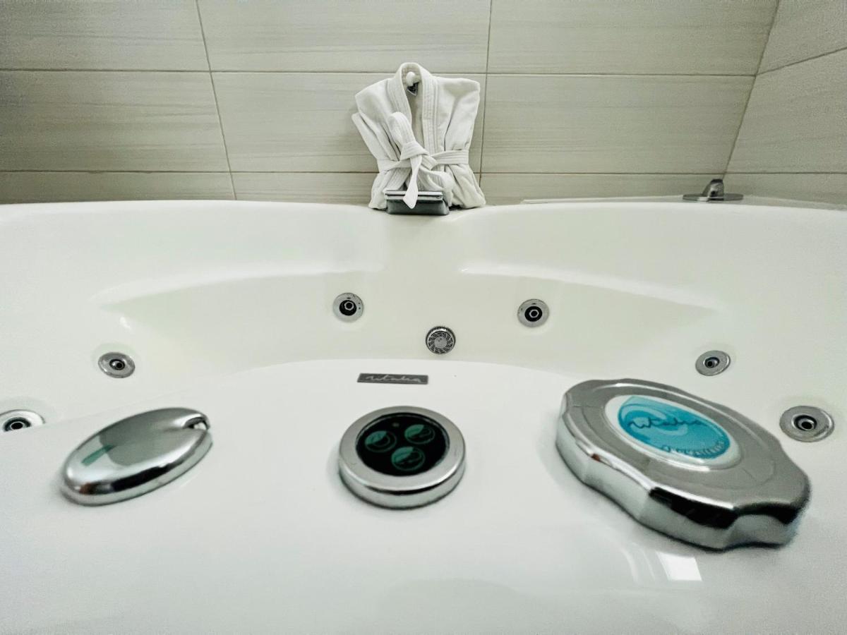 Hotel Aquetzalli Кокойок Экстерьер фото